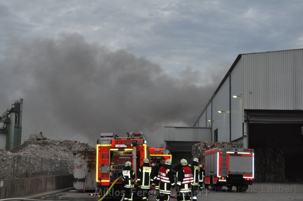 Feuer GVG Koeln Niehl Geestemuenderstr P041.JPG